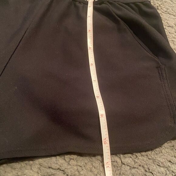 Under Armour Black Short W/Pockets Small Running - Picture 6 of 8
